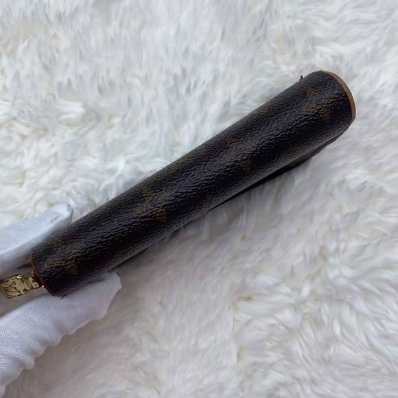 ✨ Louis Vuitton Monogram Wallet - Picture 6 of 15